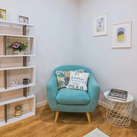 Lechartier 3 Apartment