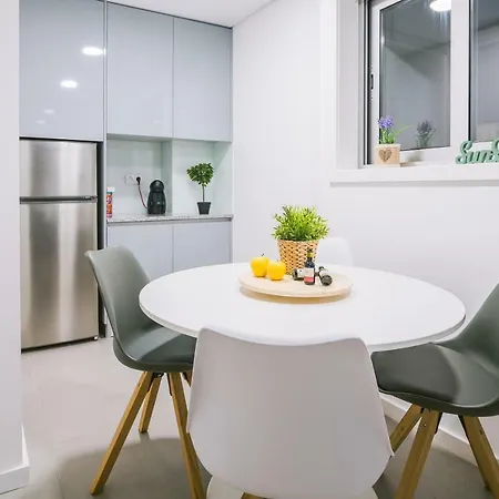 Lechartier 3 アパート ポルト